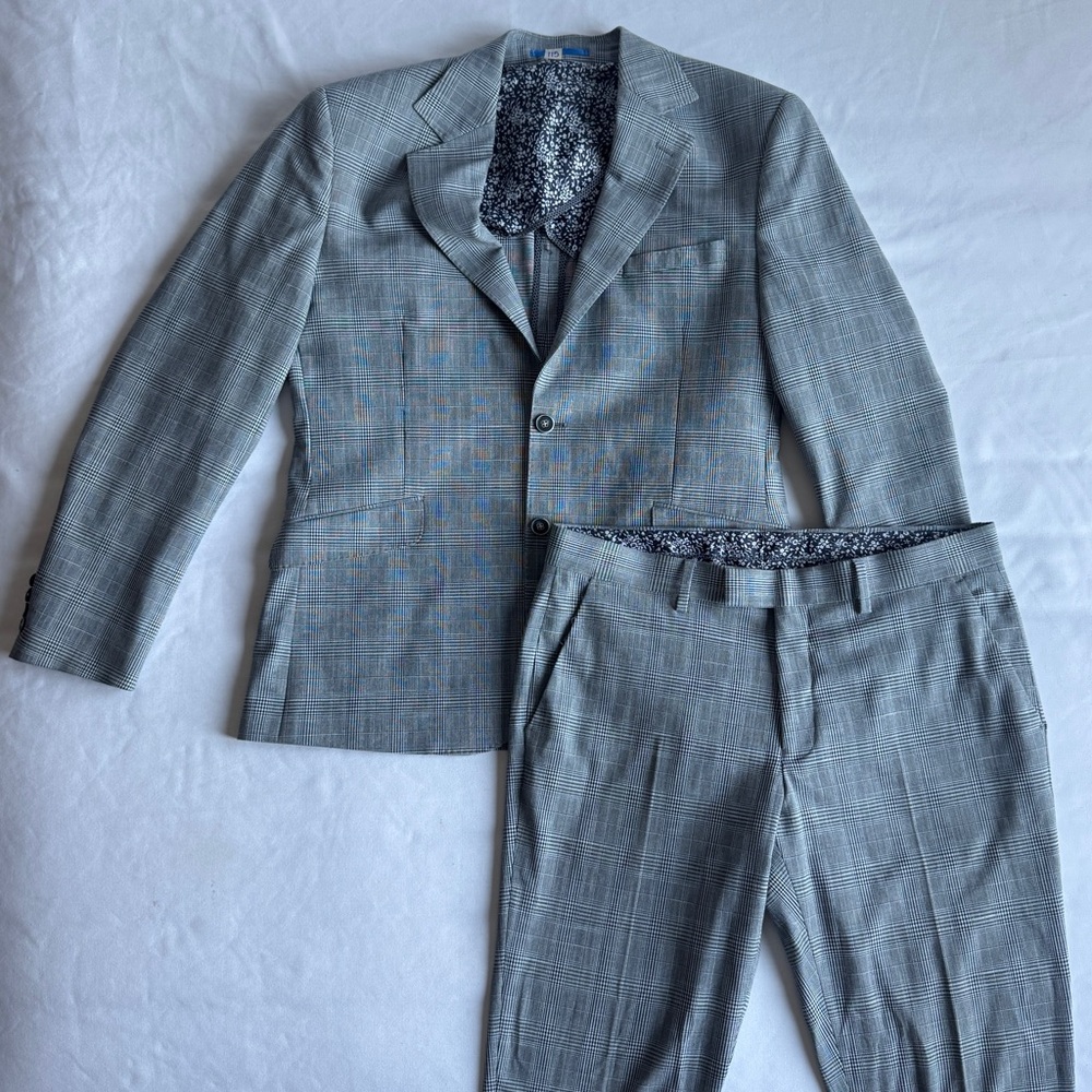 Grey Sondergaard Suit